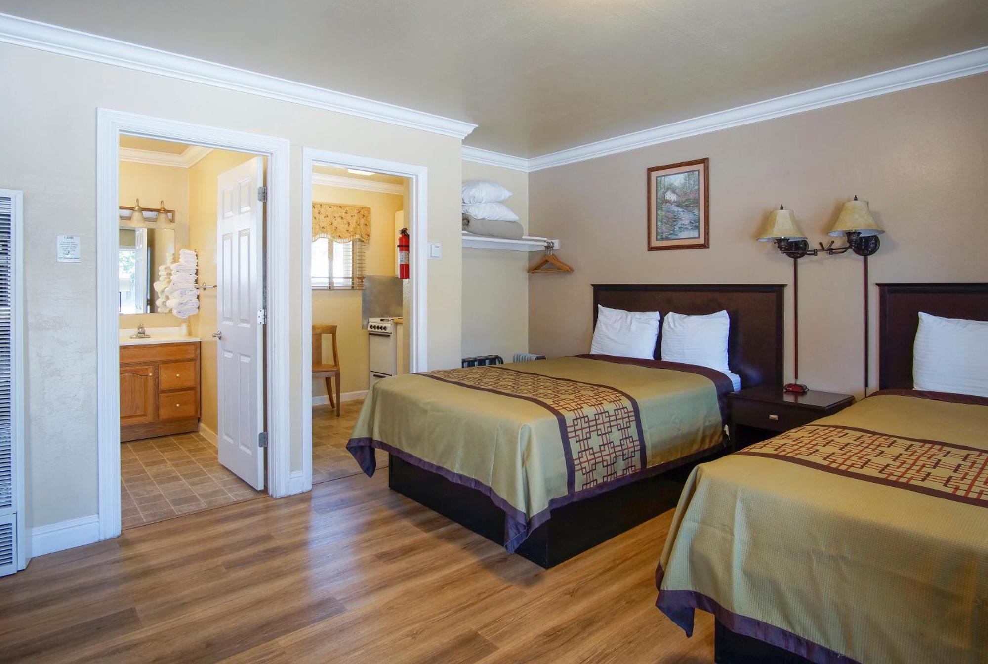 Charm Motel & Suites Burney Εξωτερικό φωτογραφία